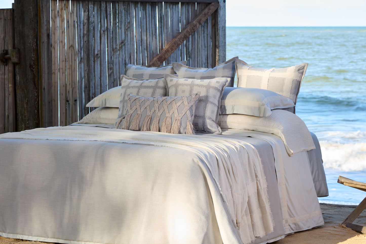 Fronha Avulsa Quadrado Gaze De Linho Cor Greige