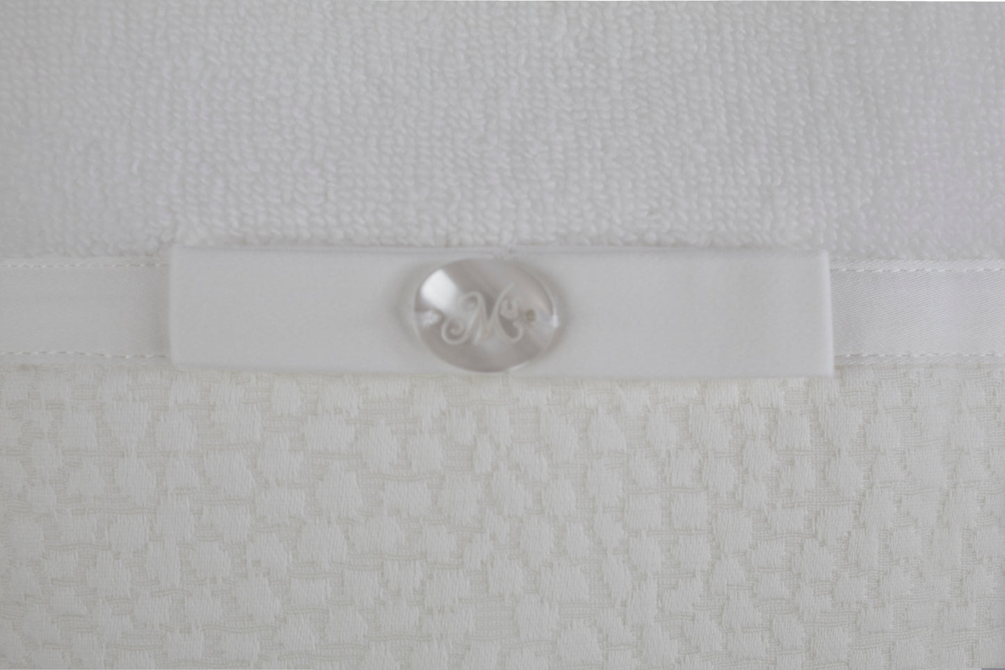 Toalha Lavabo Éden Barrado em Piquet Italiano e Laço