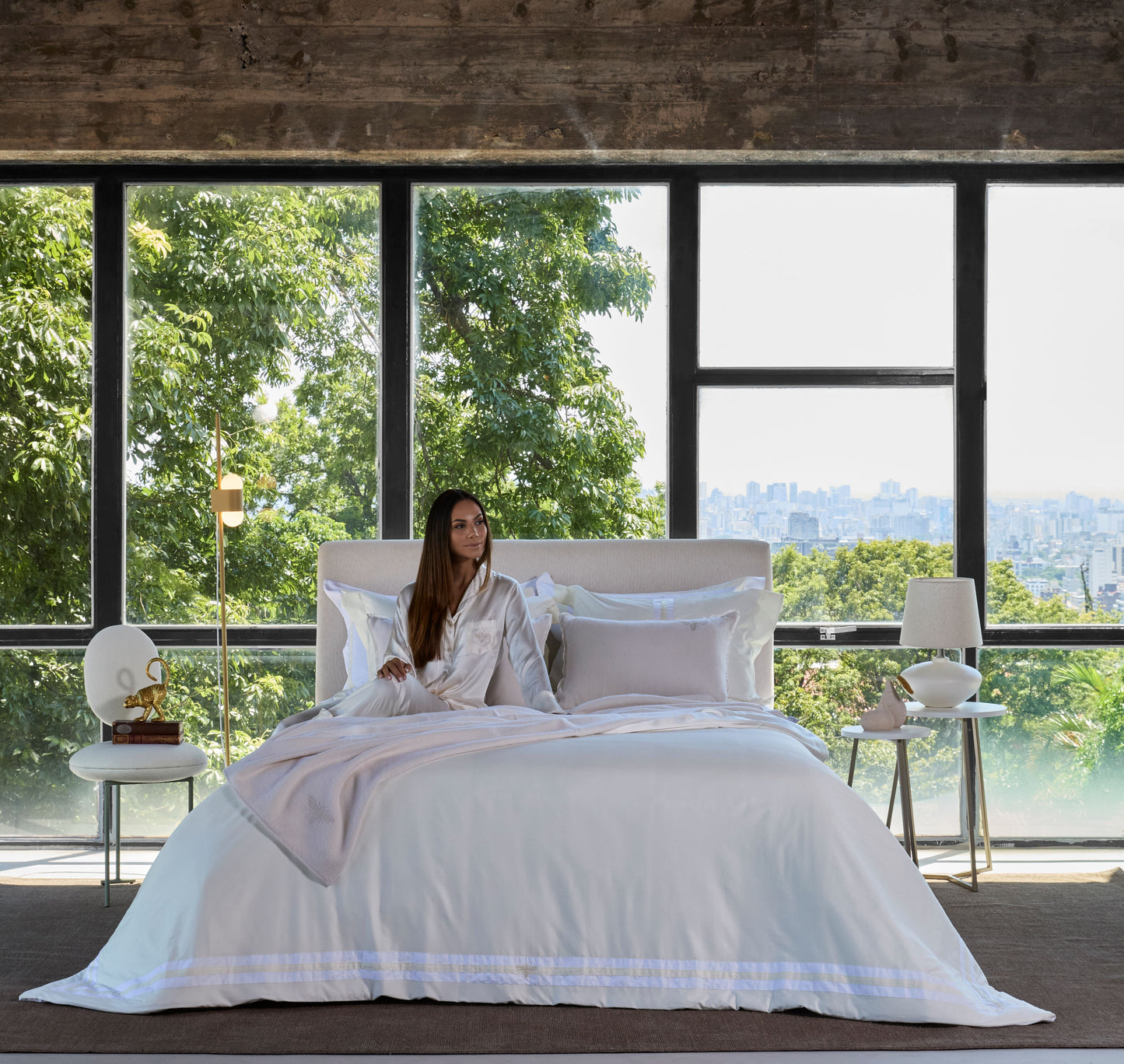 Jogo De Lençol Royale Luxury Collection Vanilla Bordado Abelha