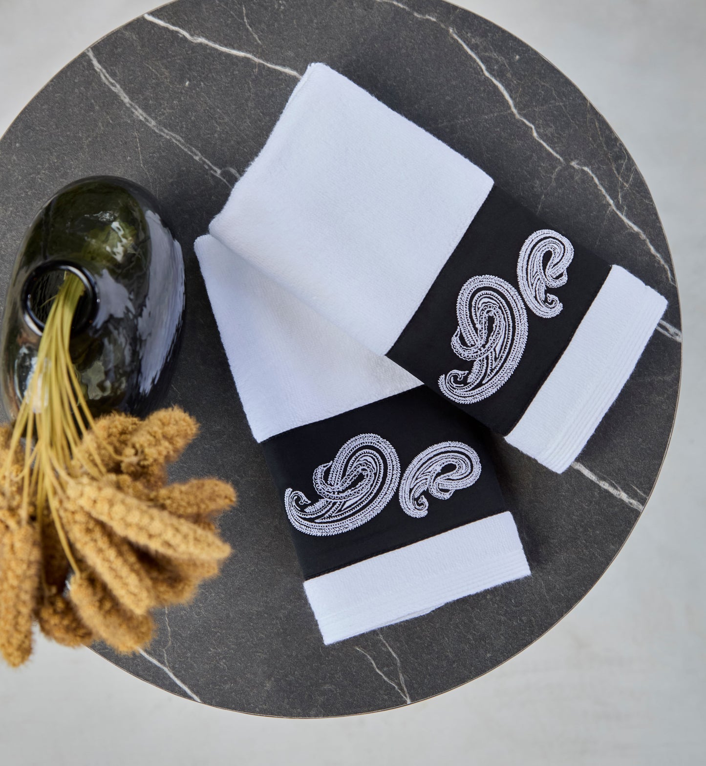 Toalha De Lavabo Emperador Bordada