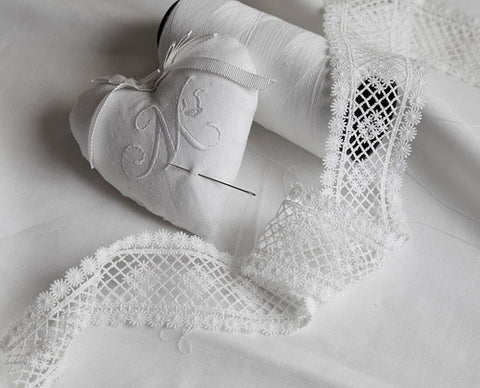 O LUXO ATRAVÉS DO ARTESANAL