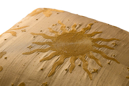 Almofada Soleil De Souvenirs Shantung De Seda E Linho Jaune Bordada 50x50