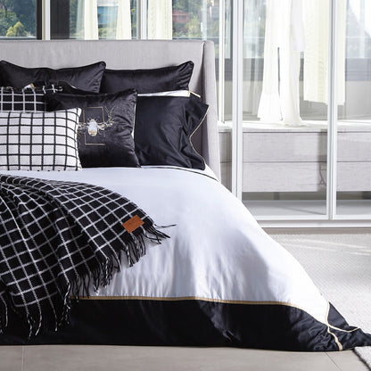 Almofada Royal Veludo Preto 60X60