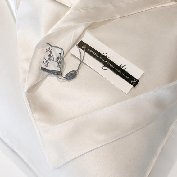 Fronha 100% Seda Pura Cor Off White Em Caixa Laço